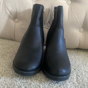 NWT Universal Thread Black Wedge Booties Sz12